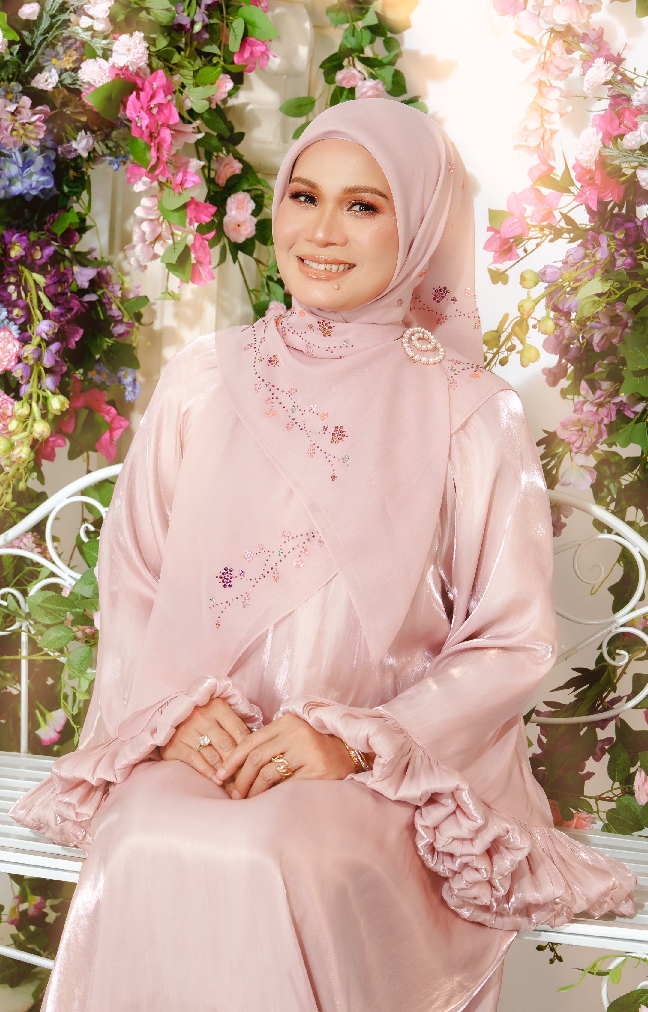 BAWAL HIKAYAT MEKAR
