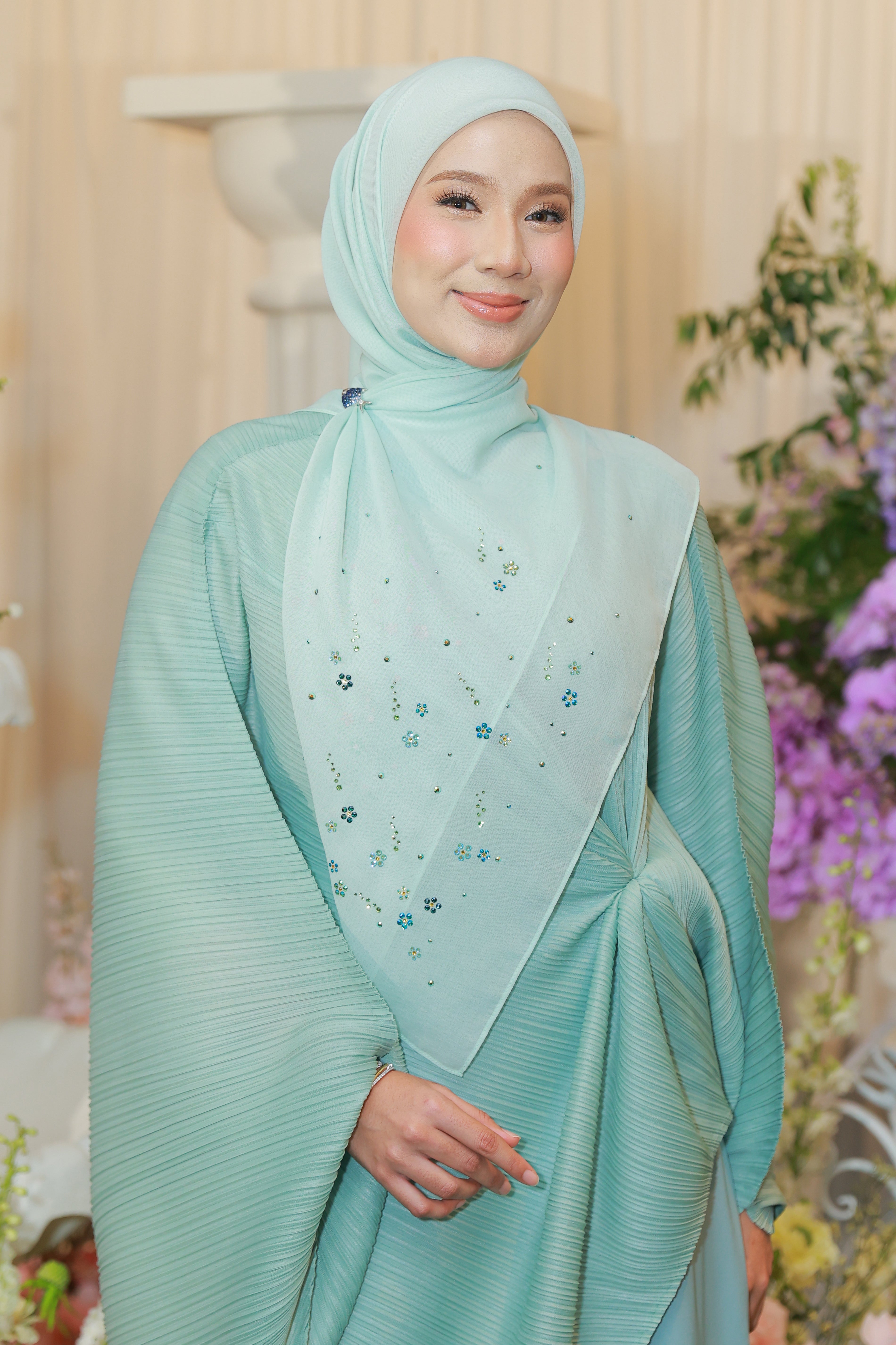 BAWAL ANGGUN MEKAR
