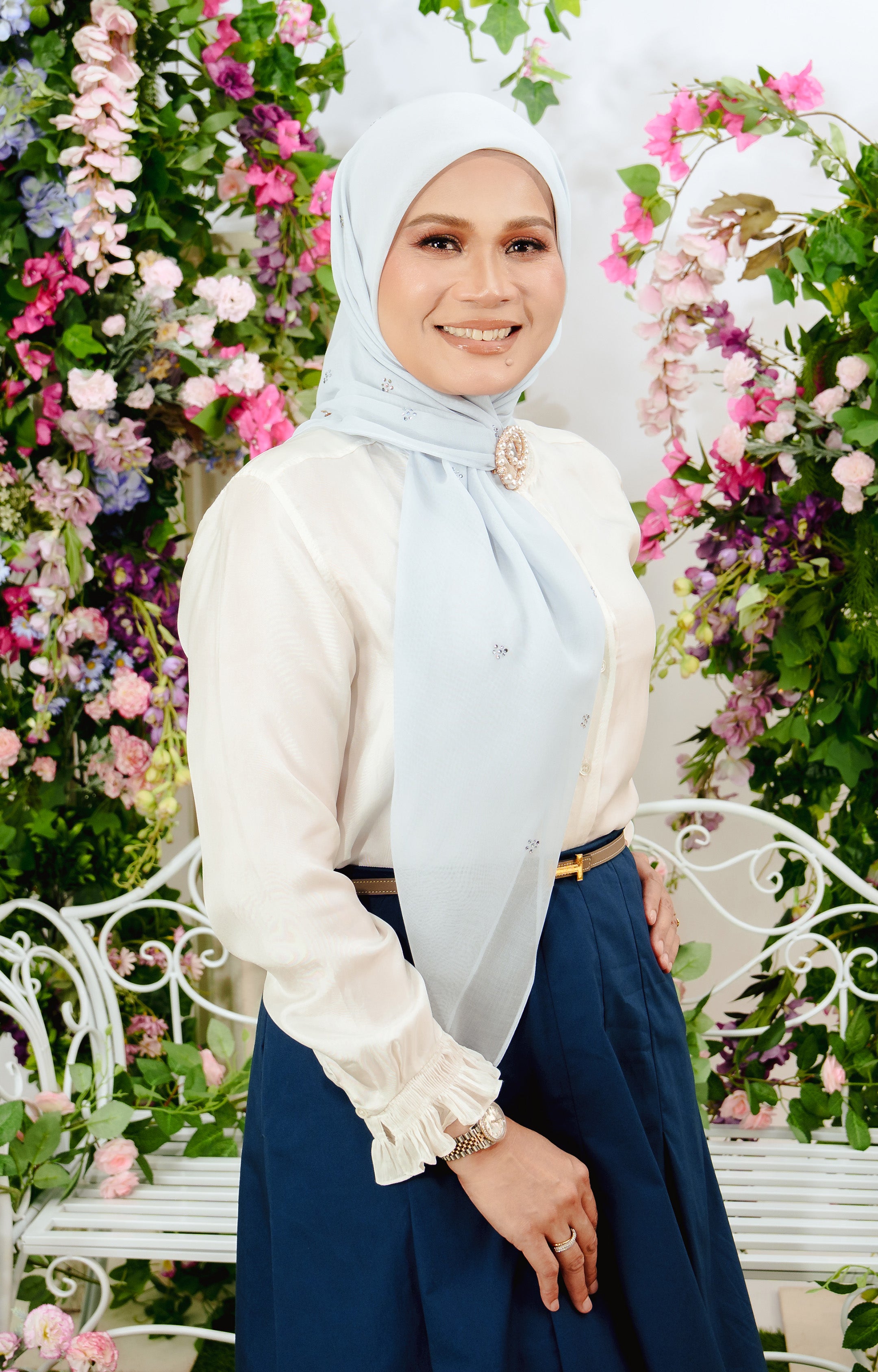 BAWAL ANGGUN MEKAR