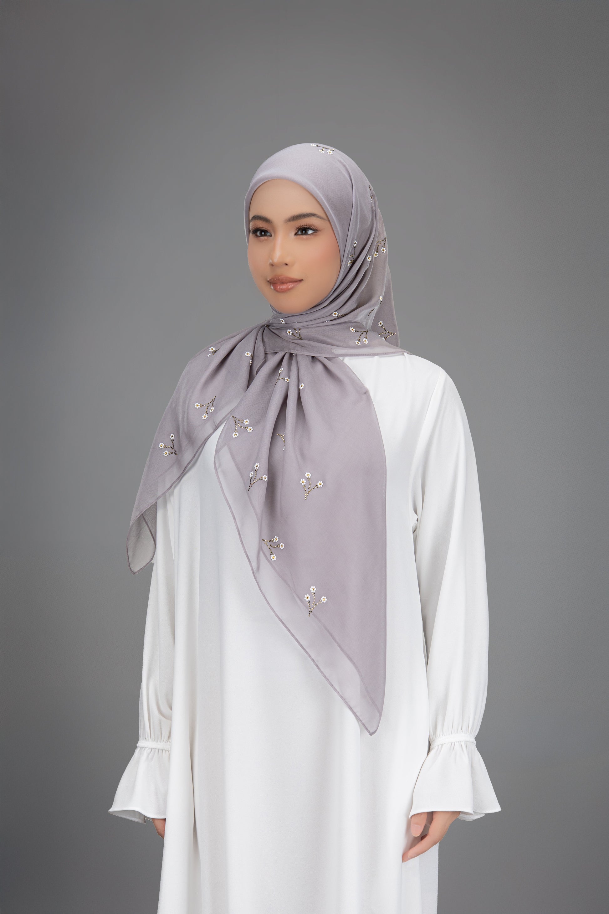 BAWAL DAISY