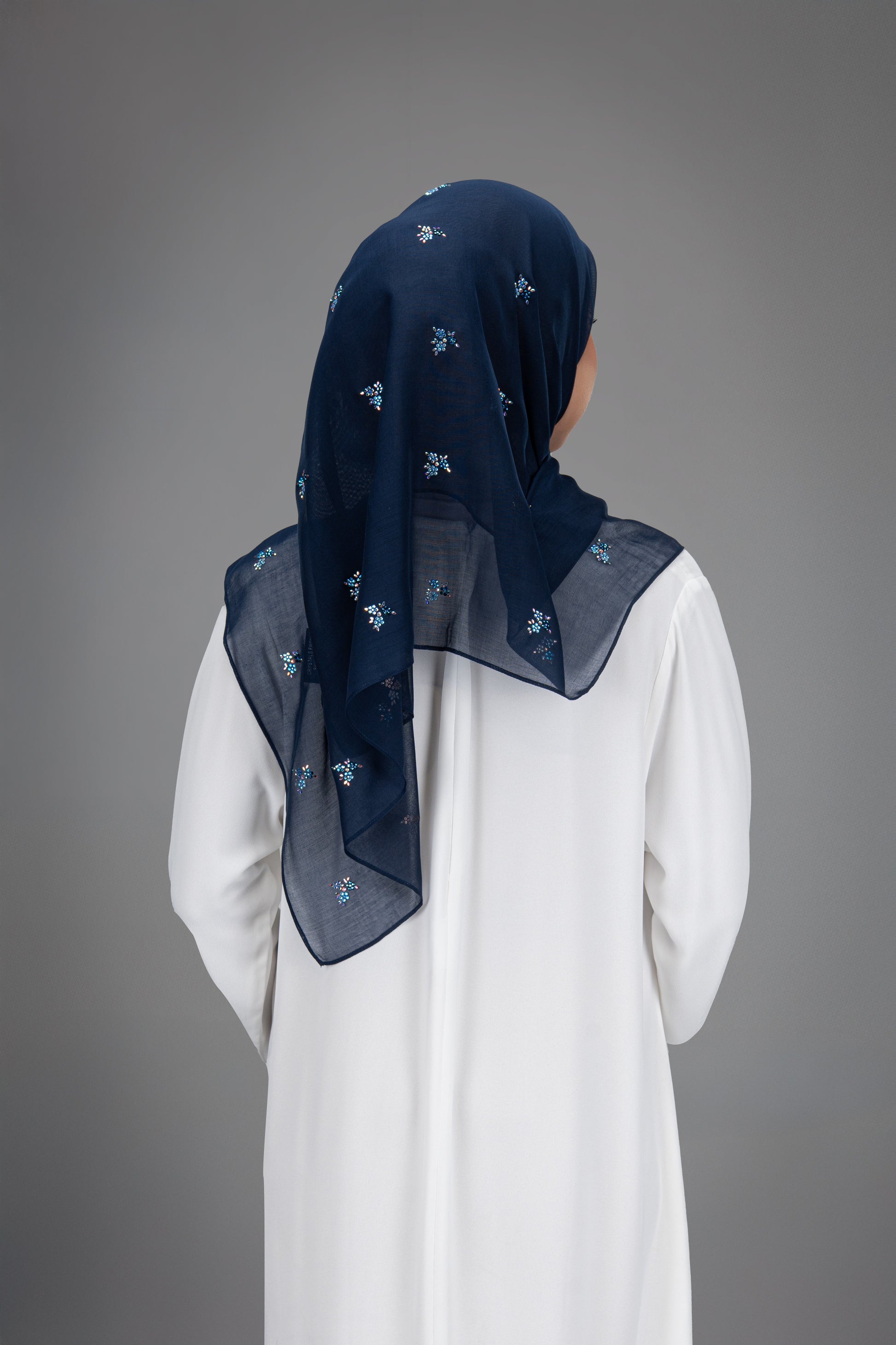 BAWAL BUNGA CINTA NOVEMBER