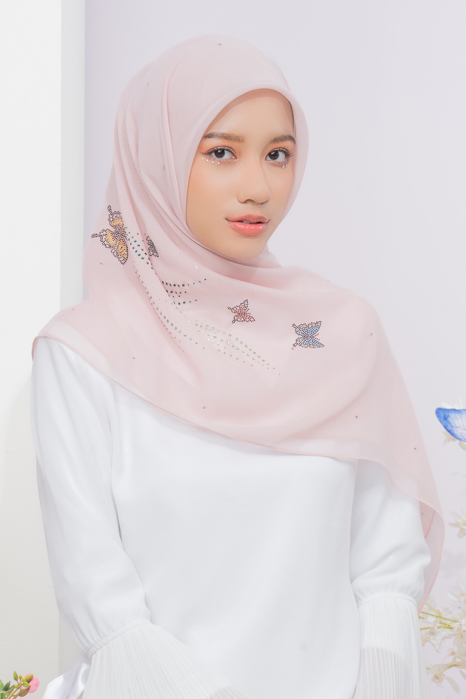 EDEN IN LOVE 02