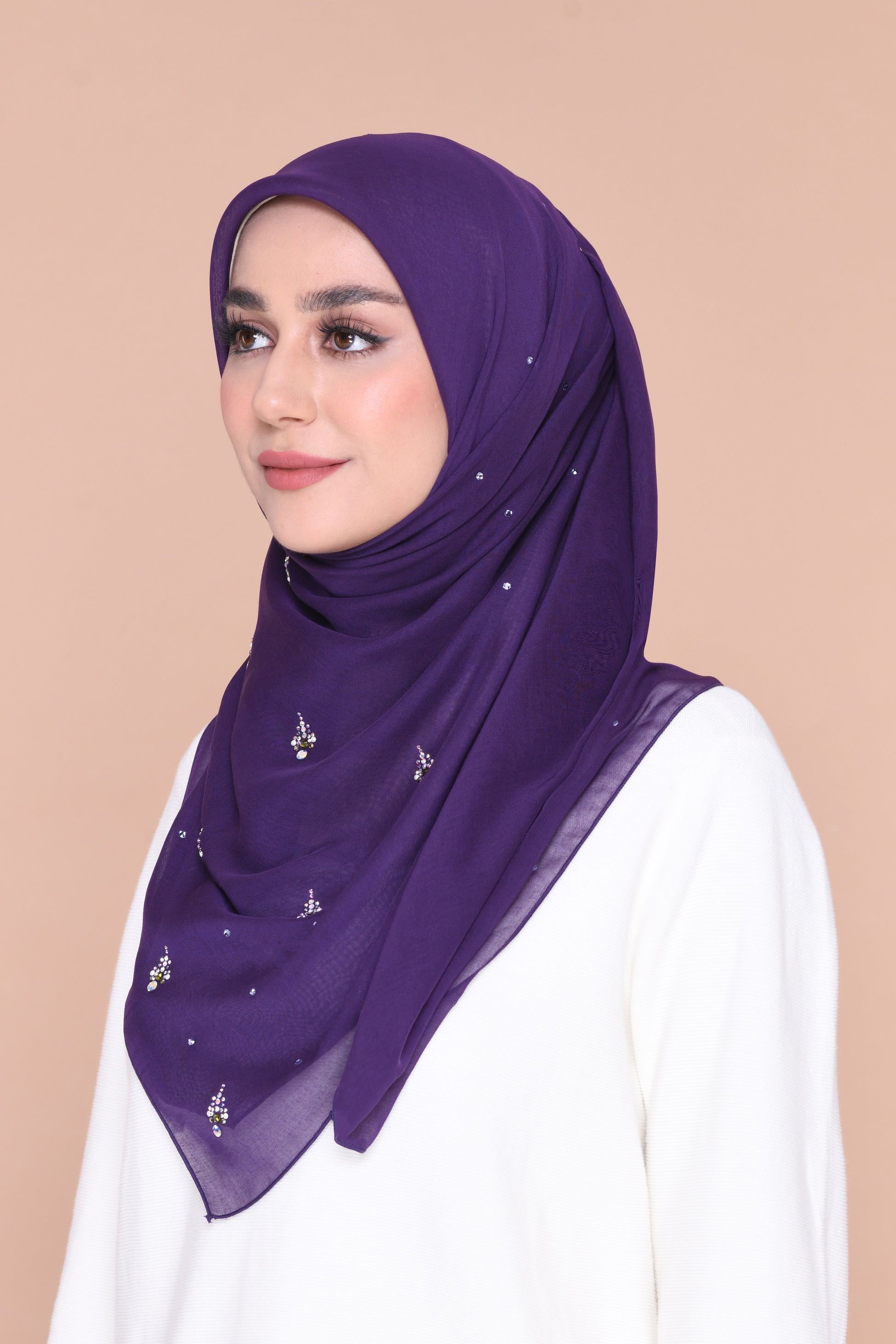 BAWAL ZAURA