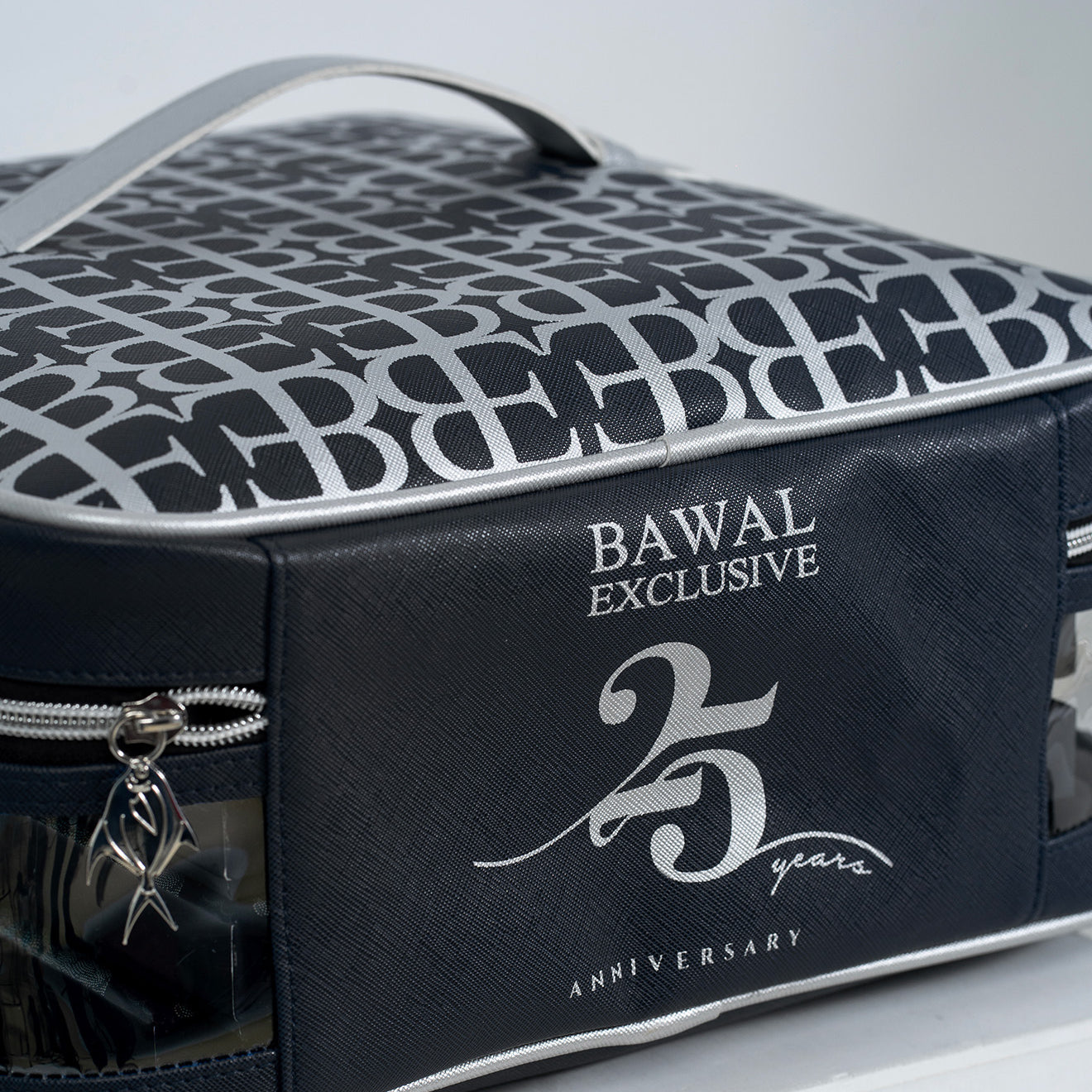 BE MONOGRAM TRAVEL BAG