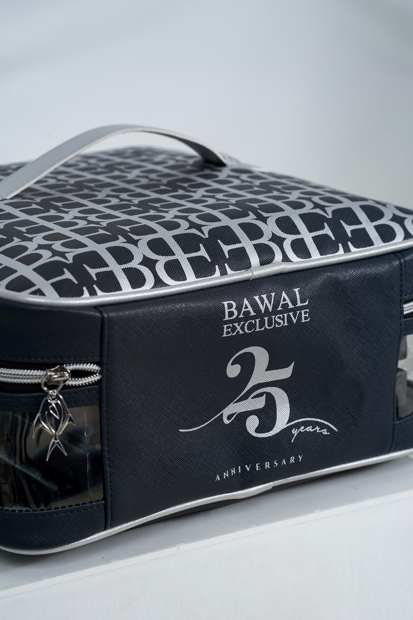 BE MONOGRAM TRAVEL BAG