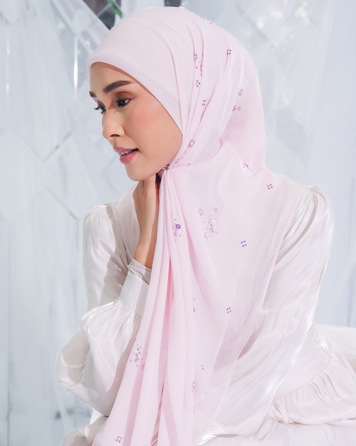 PUTERI AYU